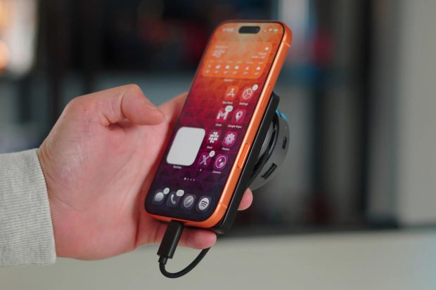 Safe Mag Hub Invzi MagHub 2 iPhone